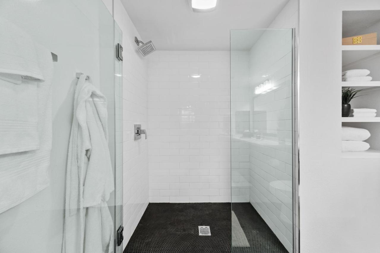 Fairfax District Chic City Oasis 2 Bedroom Apt With Den 136 ロサンゼルス エクステリア 写真