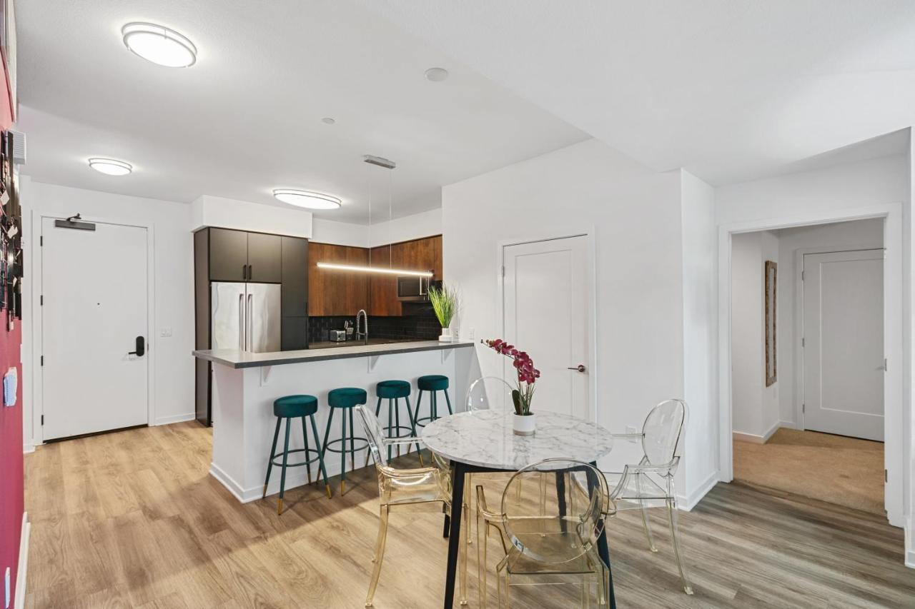 Fairfax District Chic City Oasis 2 Bedroom Apt With Den 136 ロサンゼルス エクステリア 写真